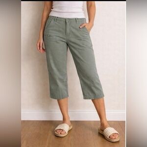 Columbia women's khaki canvas outdoor capri pants Sz 10
